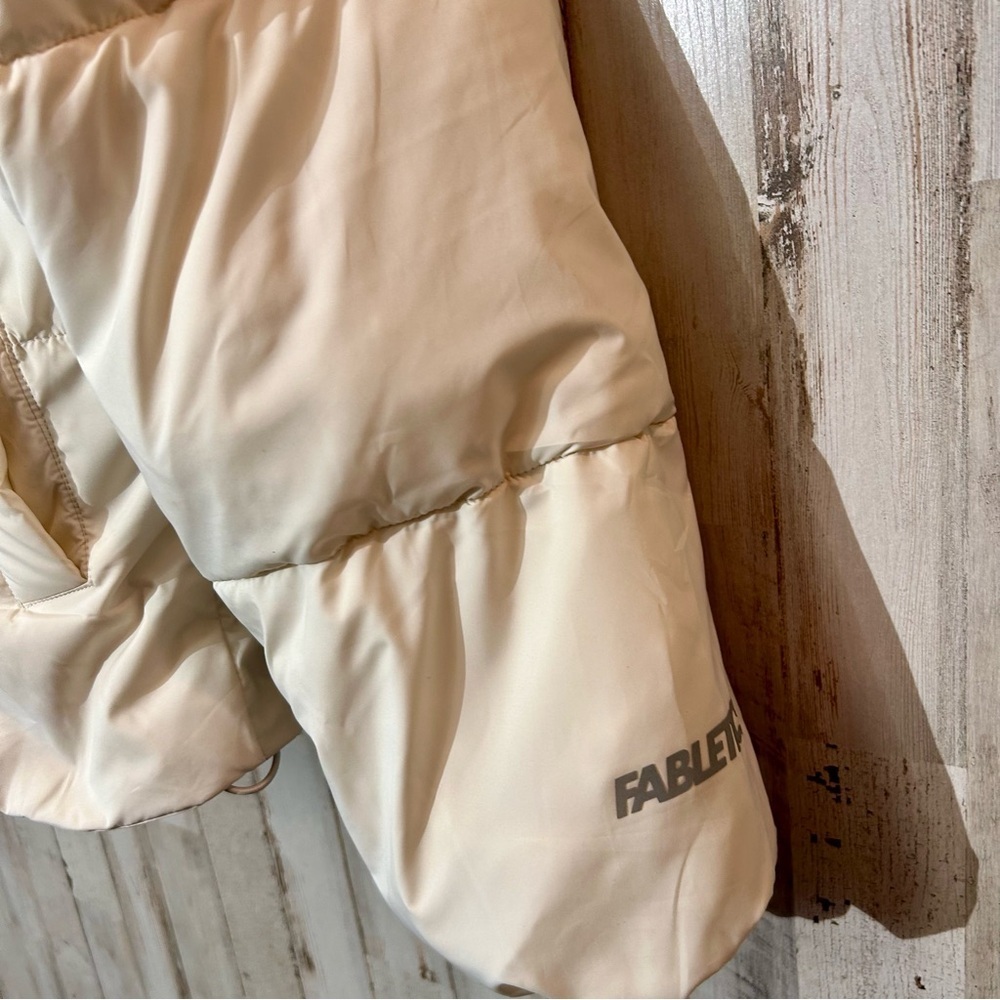 Fabletics Ivory Puffer Jacket Size Small | Cozy Winter Coat - Picture 5 of 9